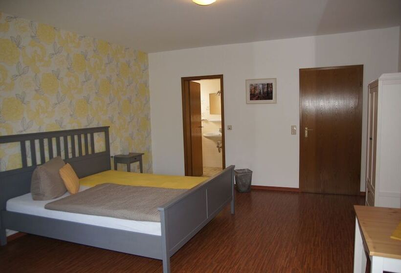 Номер Стандарт с Балконом, Gasthof Schumacher Hotel Garni