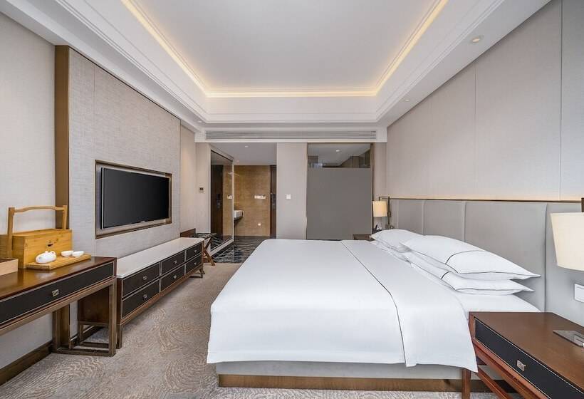Номер Deluxe, Echeng Hotel Guangzhou Zhujiang New Town Jinan University Branch