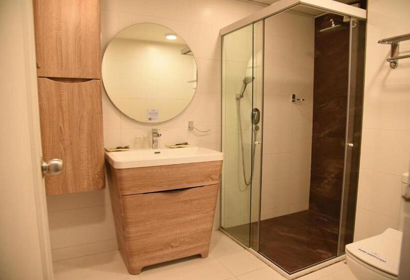 سوئیت پرزیدنت, Camino Plaza