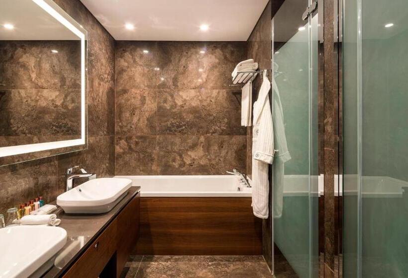 Люкс Executive Кровать Кинг, Sheraton Grand Istanbul Atasehir