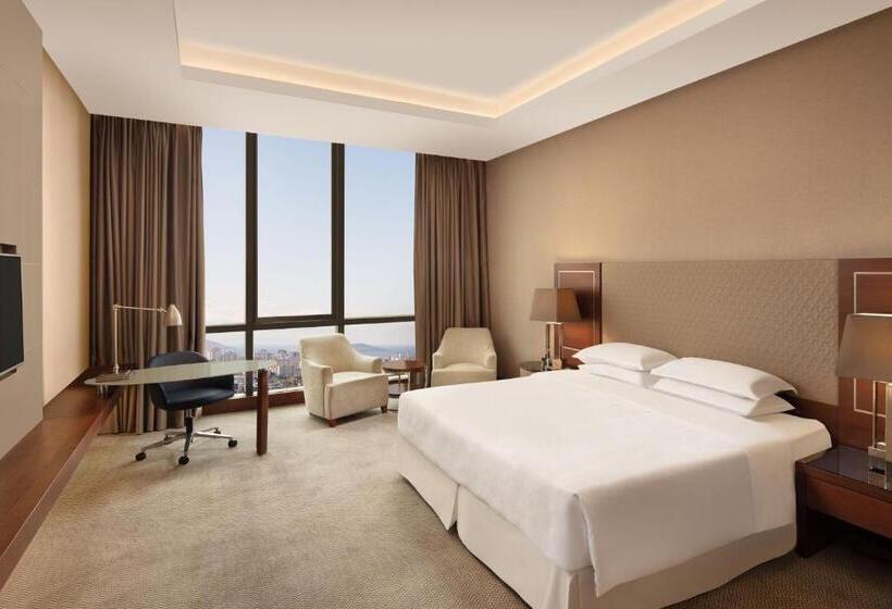 Люкс Кровать Кинг, Sheraton Grand Istanbul Atasehir
