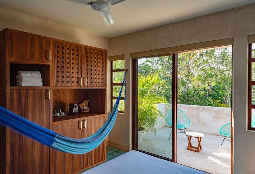 سوئیت با چشم‌انداز, Tiki Tiki Tulum