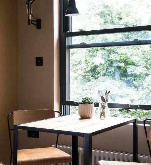 إستوديو قياسى, Room2 Hammersmith Townhouse