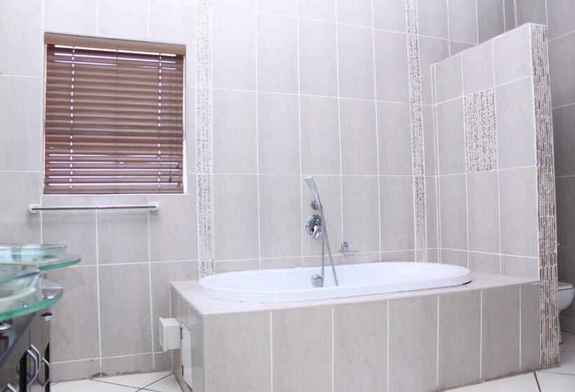 غرفة عائلية, Ikaze Guest House