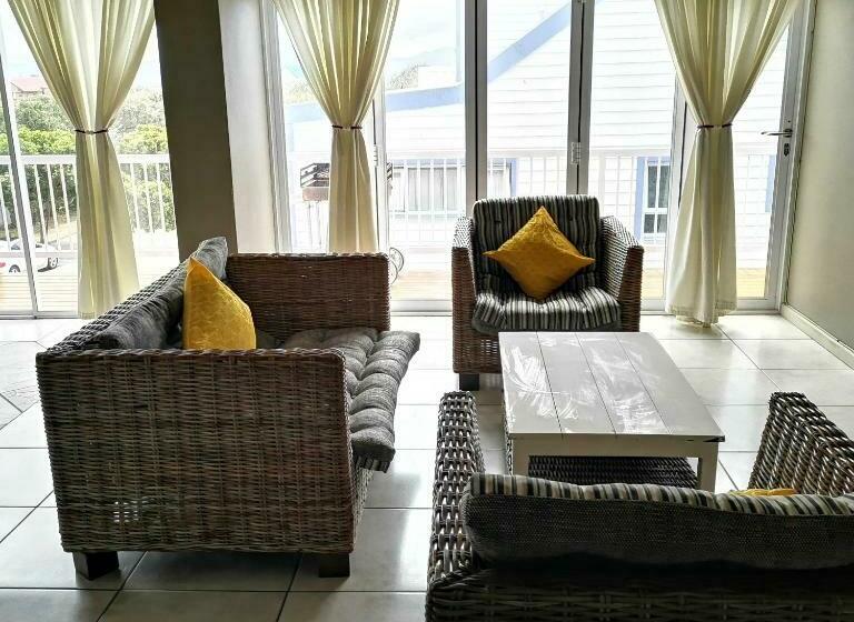 Люкс 2 Спальни, Point Village Hotel And Self Catering