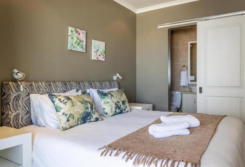 침실 3개 아파트, Point Village Hotel And Self Catering