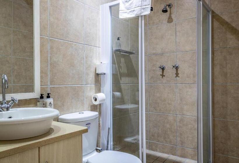 침실 3개 아파트, Point Village Hotel And Self Catering
