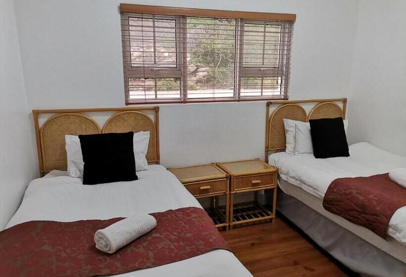 Дом 1 Спальня, Point Village Hotel And Self Catering