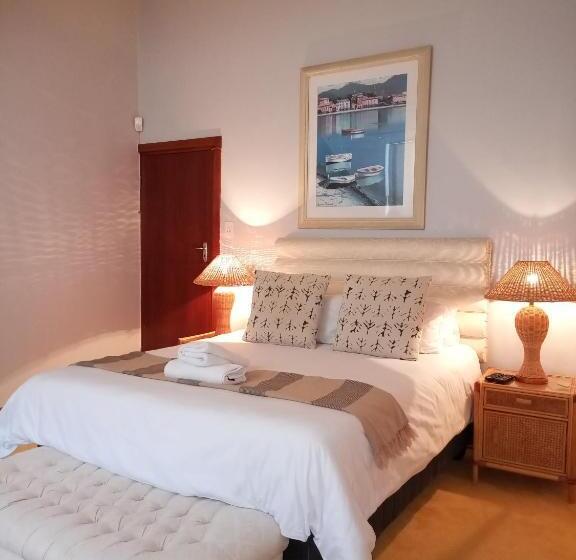 Апартаменты 2 Спальни, Point Village Hotel And Self Catering