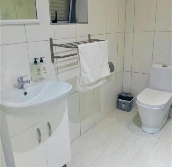 Номер Стандарт, Point Village Hotel And Self Catering