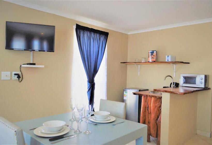Стандартный Номер Кровать Кинг, Point Village Hotel And Self Catering