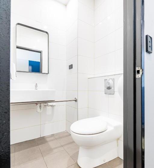 Кровать в Общей Комнате, Bunk Brisbane