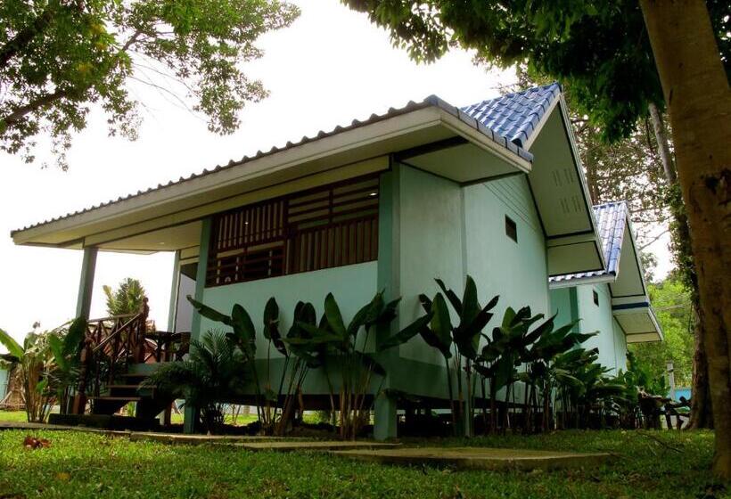 Номер Superior Вид на Сад, Chawlay Resort Koh Lipe