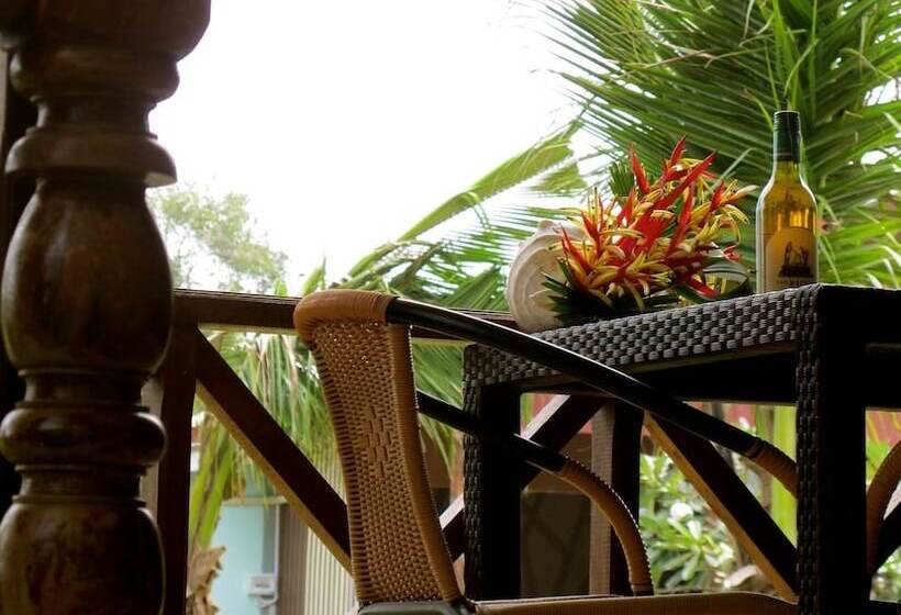 اتاق سوپریور با چشمانداز باغ, Chawlay Resort Koh Lipe
