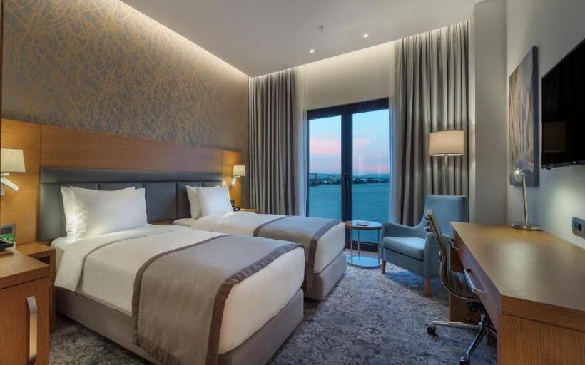 オーシャンビュースタンダードルーム, Holiday Inn Istanbul   Tuzla Bay, An Ihg