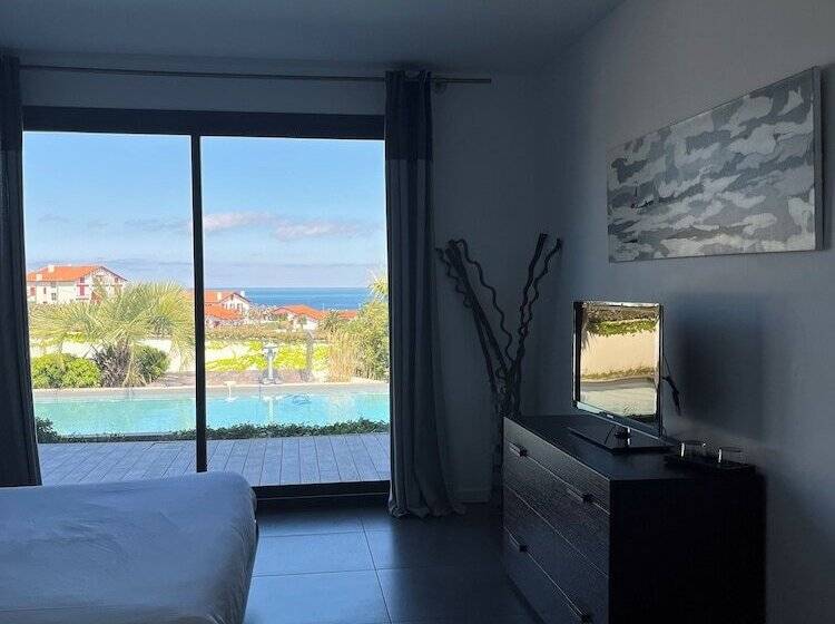 オーシャンビュースタンダードルーム, Villa Cenitz Lafitenia Resort