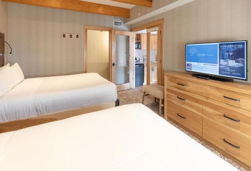 带2个卧室的套房, Moose Hotel And Suites