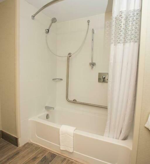 スイート, Hampton Inn & Suites By Hilton Thunder Bay
