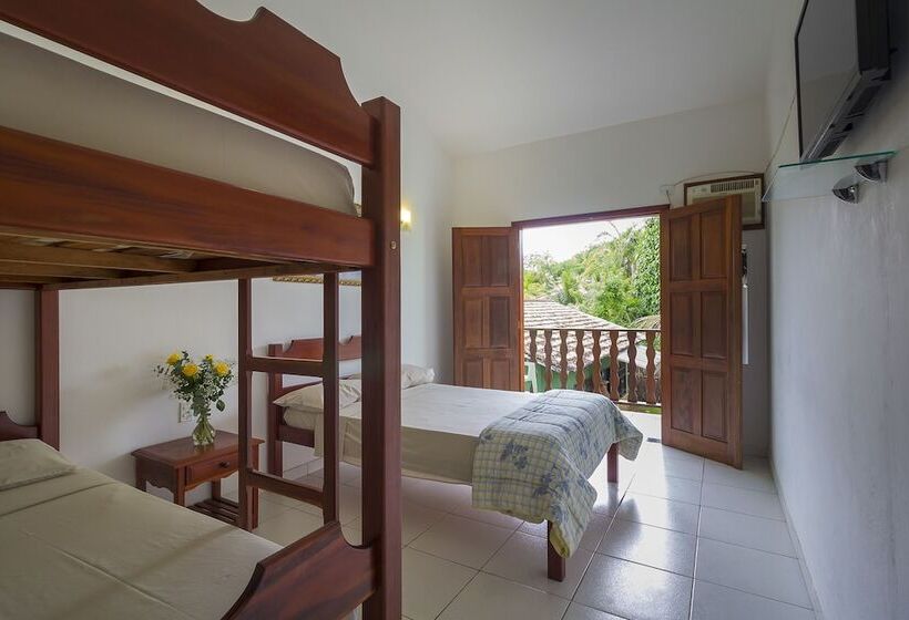Chambre Quadruple Supérieure, Pousada Camila
