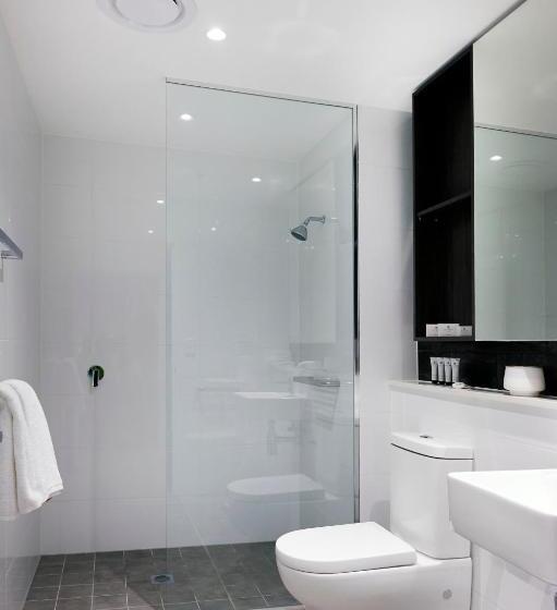 Студио Стандарт с Балконом, Silkari Suites At Chatswood