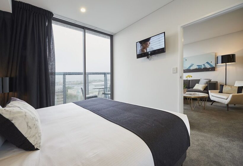 Апартаменты 1 Спальня с Террасой, Silkari Suites At Chatswood