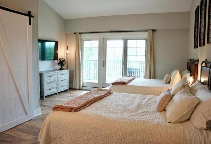 Номер Стандарт с Балконом, Tall Oaks Resort