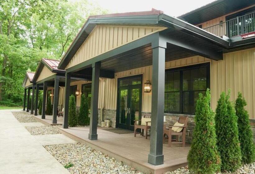 Люкс Повышенной Комфортности, Tall Oaks Resort