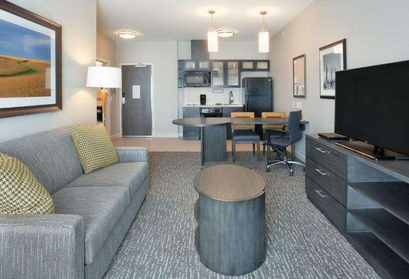Люкс Кровать Кинг, Candlewood Suites Grand Island, An Ihg