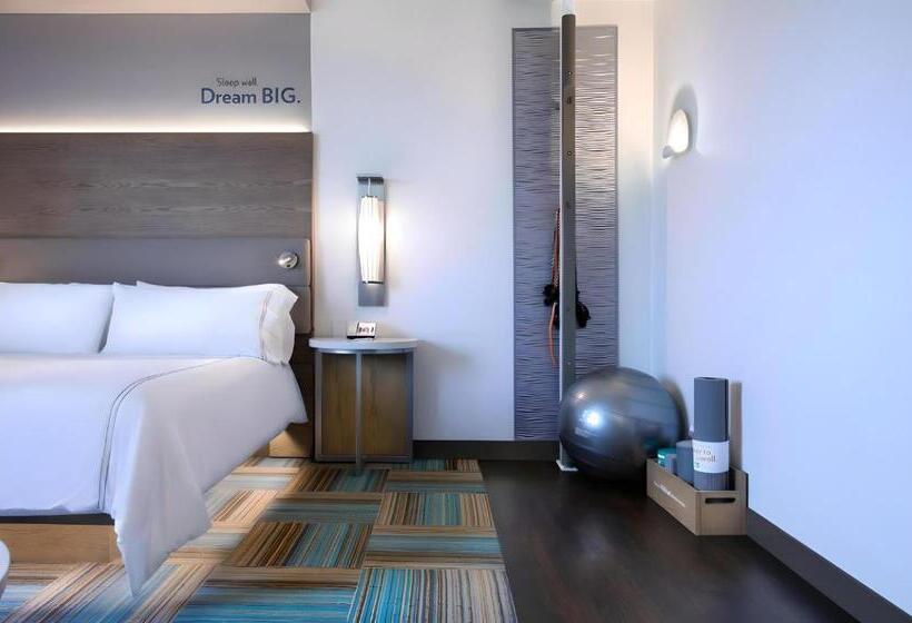 适合残疾人使用的标准间, Even Hotel Omaha Downtown   Old Market, An Ihg