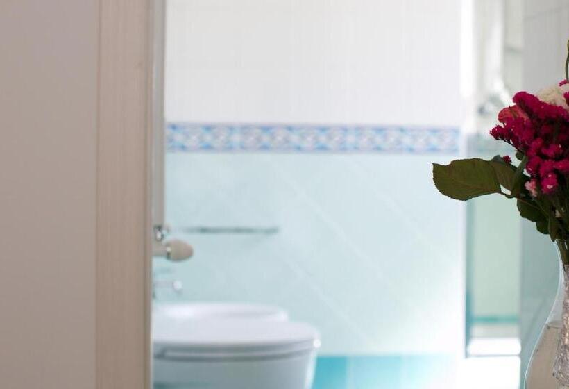 اتاق لوکس با چشم‌انداز دریا, B&b Divina Salerno