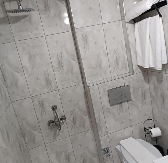 Четырехместный Номер Deluxe, Grand Bona Sera