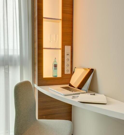 带大床的标准间, Hey Lou Hotel Monheim Am Rhein