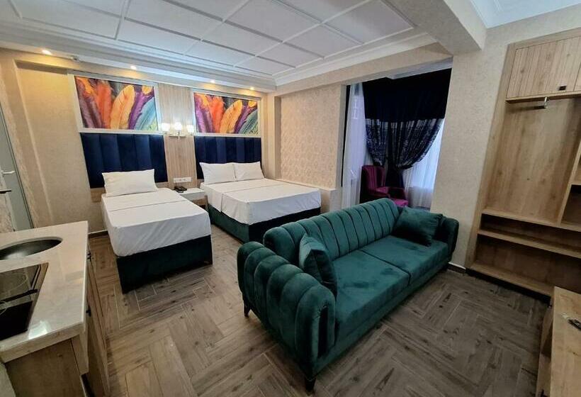 Номер Стандарт Трехместный, Lords Mansion