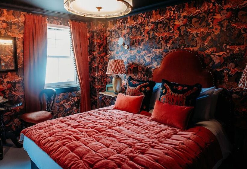 Номер Deluxe, Roslyn House