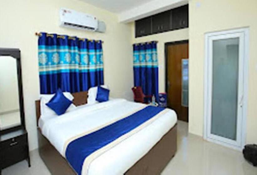 Номер Deluxe, Paradise Inn