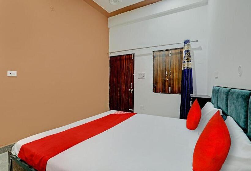 Трехместный Номер Классика, Oyo Flagship Hotel Expressway Inn