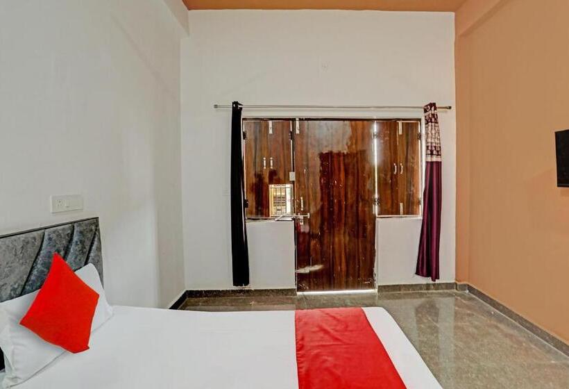 Трехместный Номер Классика, Oyo Flagship Hotel Expressway Inn