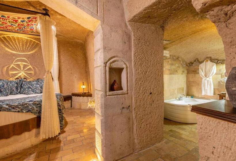 سوییت, Adora Cave Suites