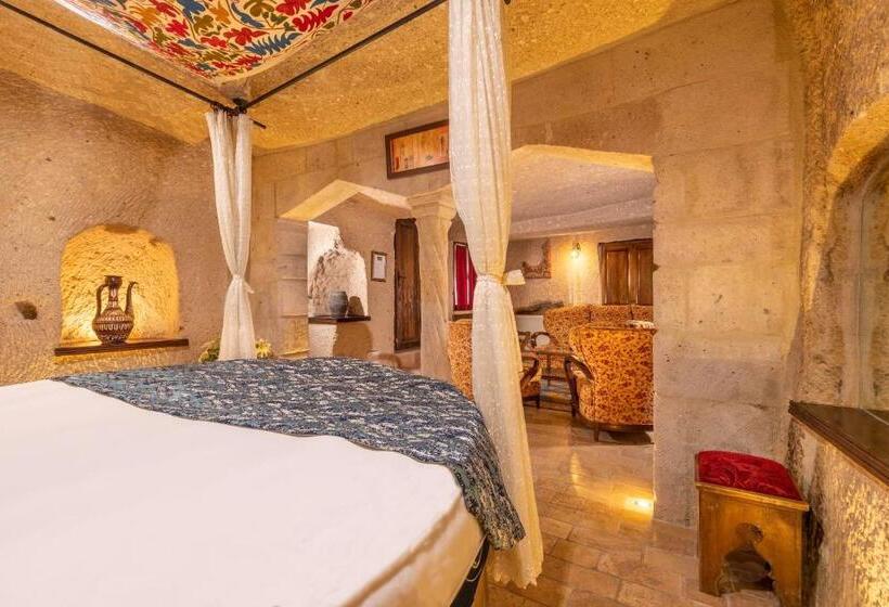 سوییت, Adora Cave Suites