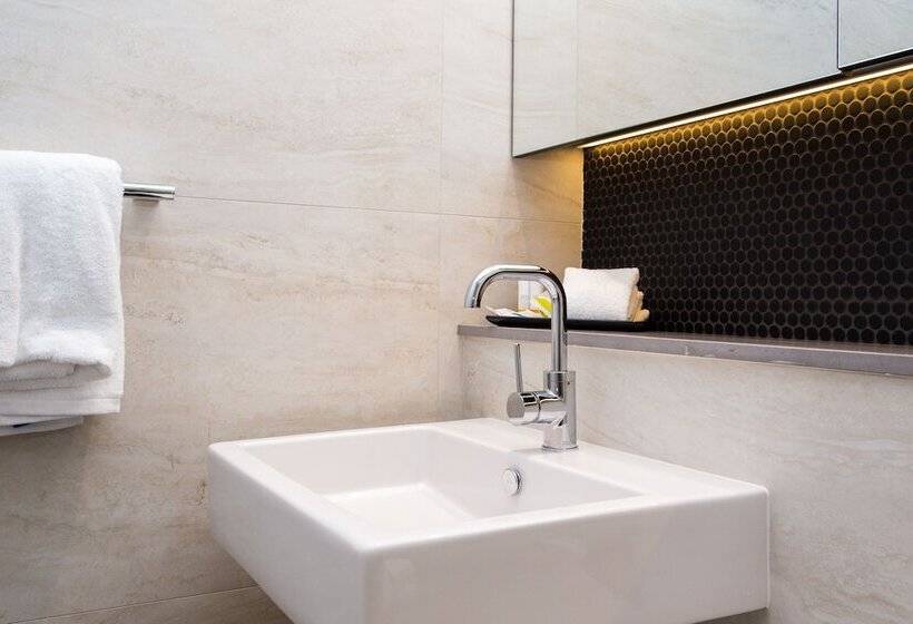 Номер Стандарт, Quality Hotel Rules Club Wagga