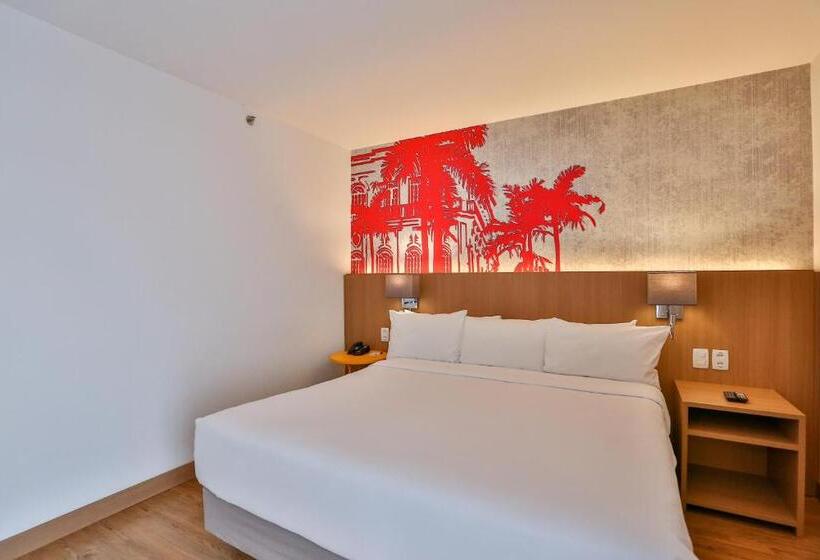 家庭交流房, Radisson Red Campinas