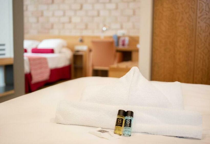 اتاق راحتی سه تخته, Soho Boutique Capuchinos & Spa