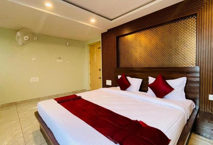 디럭스 룸, Staymaker Yashaswini Residency