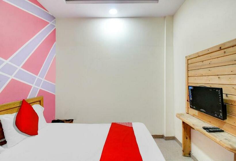 Трехместный Номер Классика, Oyo Flagship Hotel Holiday Prime