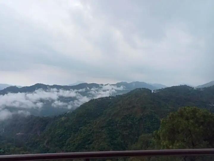 Номер Стандарт Вид на Горы, Himalayan Hits Kasauli
