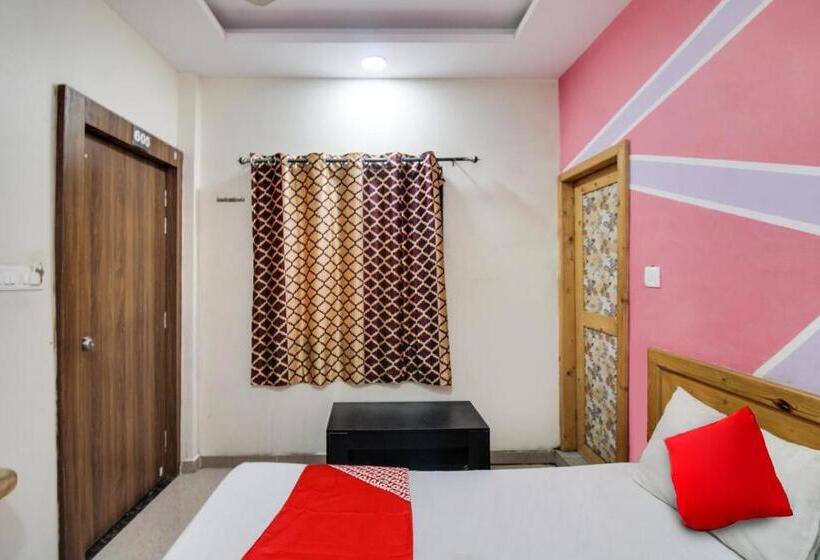 Трехместный Номер Классика, Oyo Flagship Hotel Unique Inn