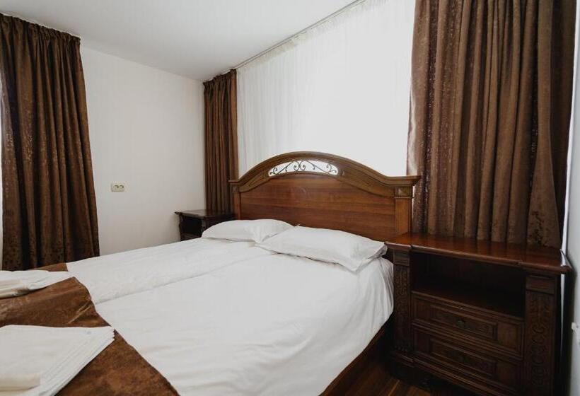 آپارتمان 2 خوابه, Casa Baronului