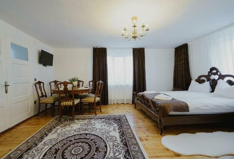 اتاق لوکس, Casa Baronului