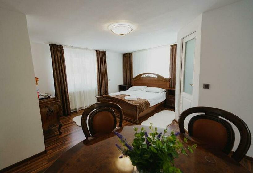 آپارتمان 2 خوابه, Casa Baronului