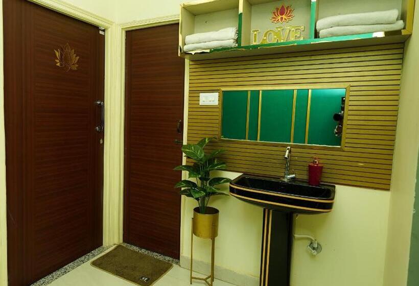 Family Suite, Golden Lotus Varanasi